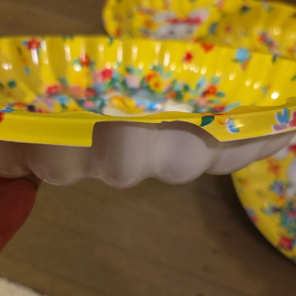 Bunny Party Plates/ Tray/ Bowls With Scalloped Edges. Set 4  Easter/ Spring